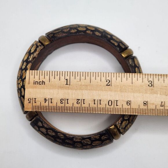 Beautiful Boho Bangle Bracelet 7.5" Carved Wood & Brass Art of Wear Black Brown - Picture 5 of 7